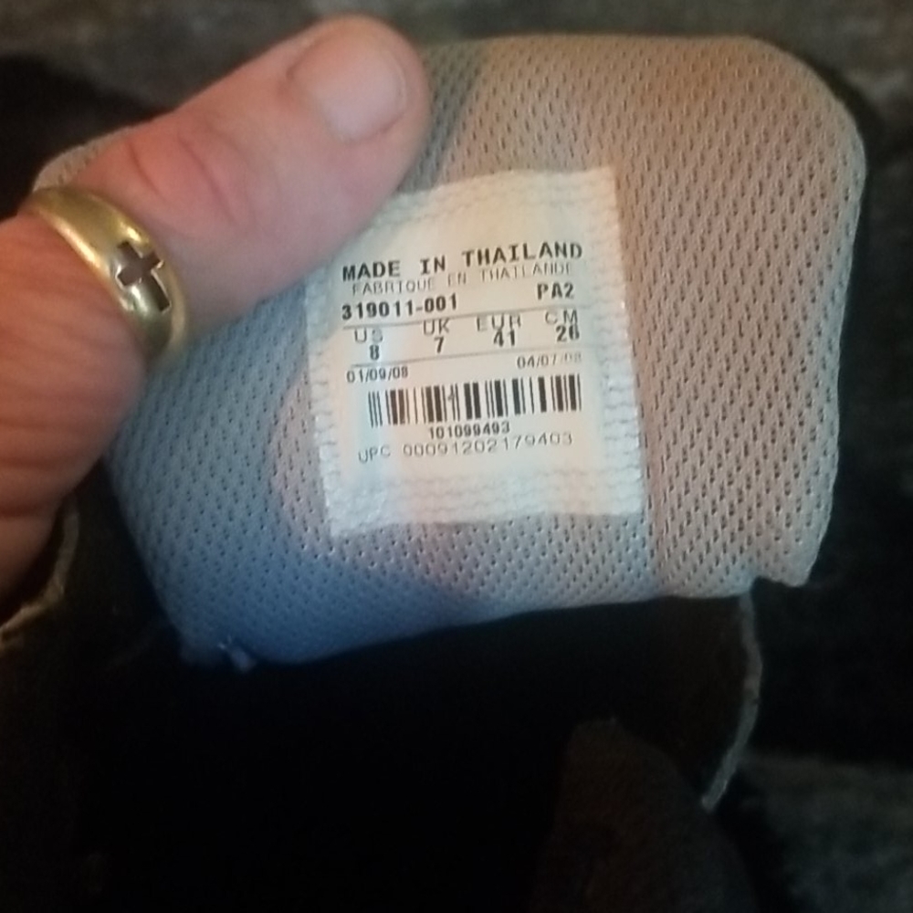 Cleats - Picture 6 of 6